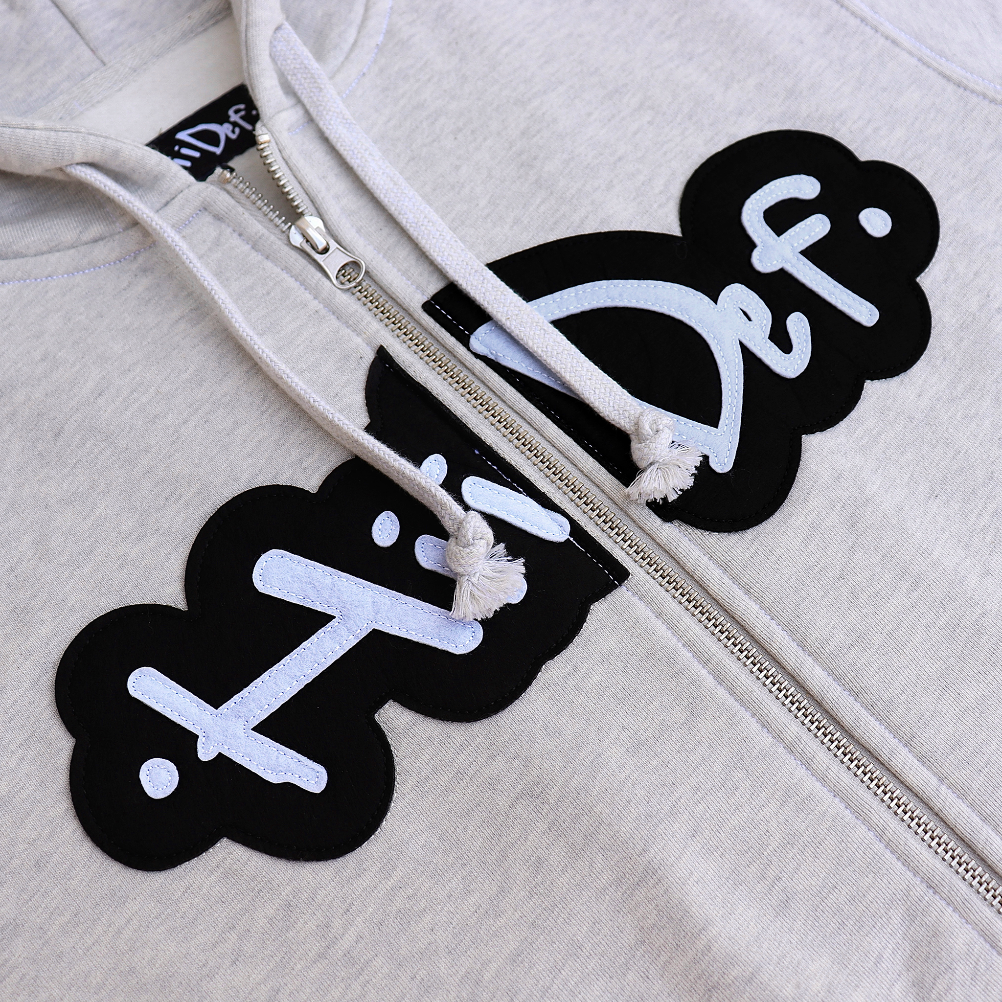 Appliqué Logo Dual-Zip Hooded Sweatshirt – hii-def